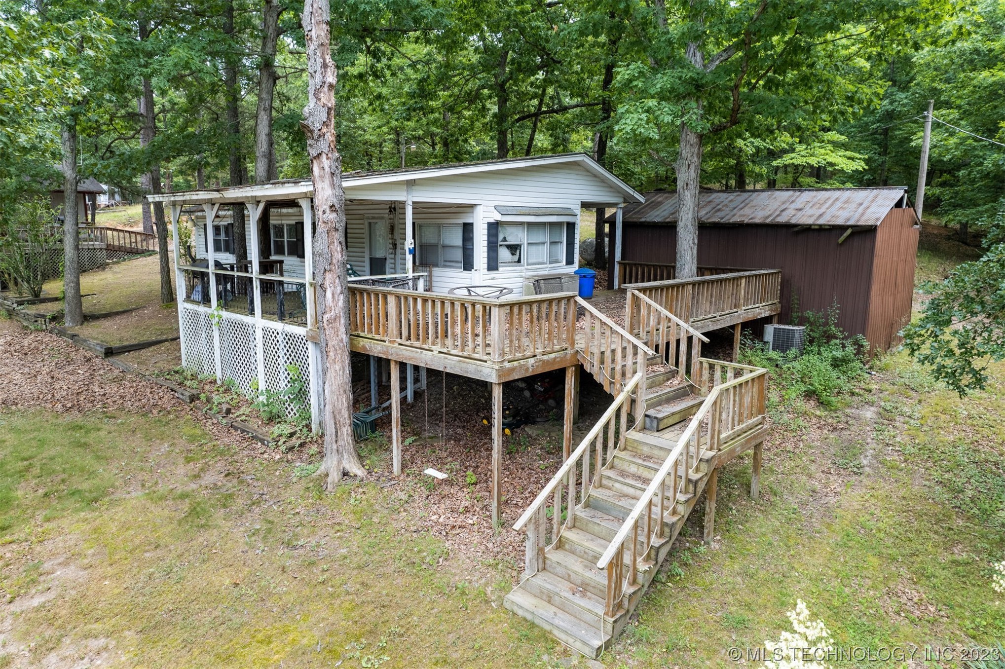 413 Private Road 046