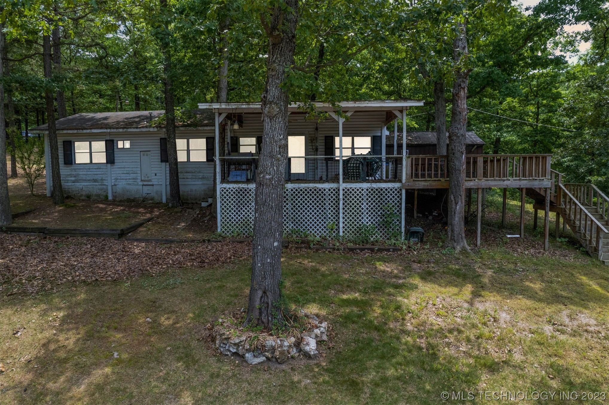 413 Private Road 046