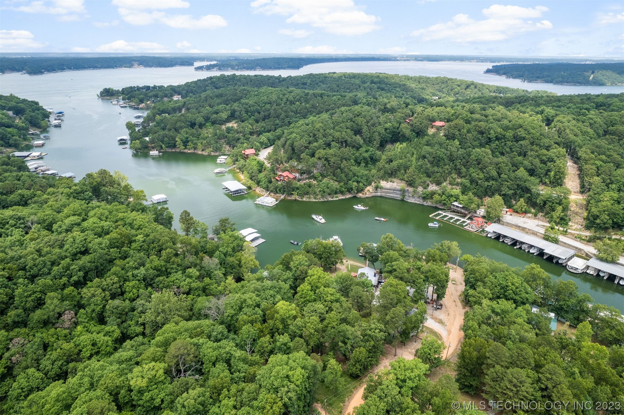 413 Private Road 046