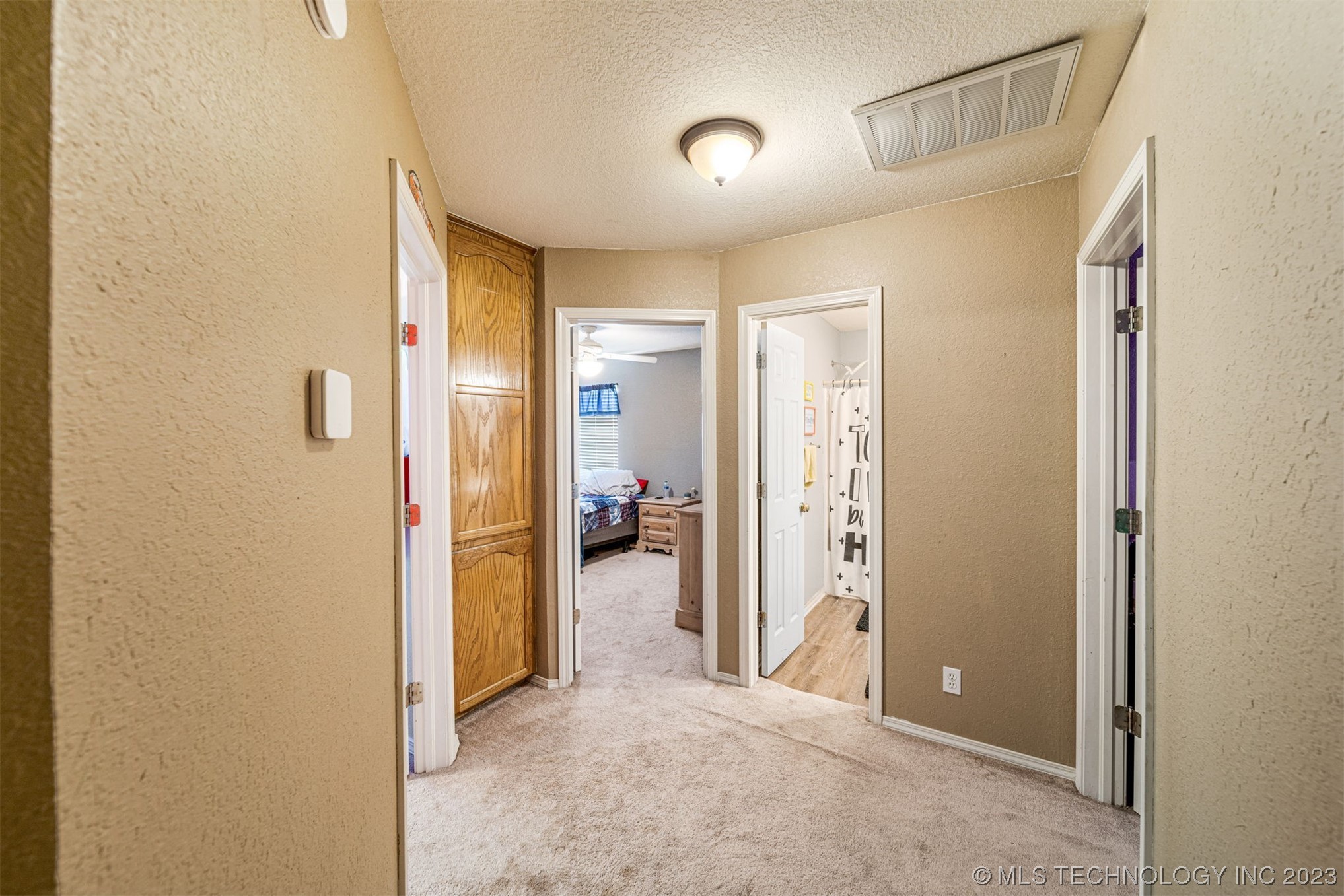 4909 E Chestnut Drive