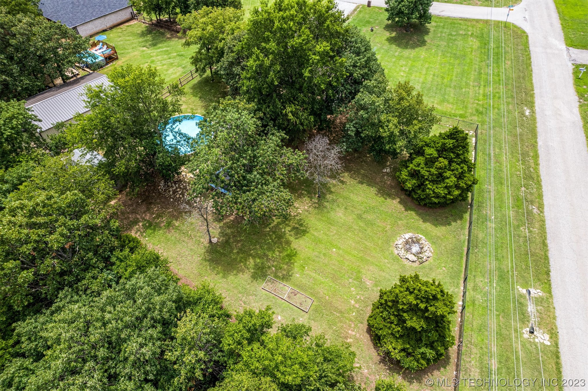 4909 E Chestnut Drive