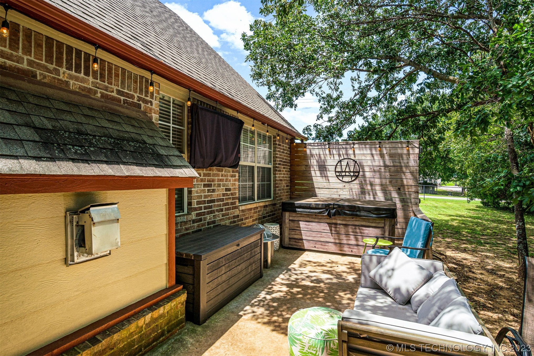 4909 E Chestnut Drive