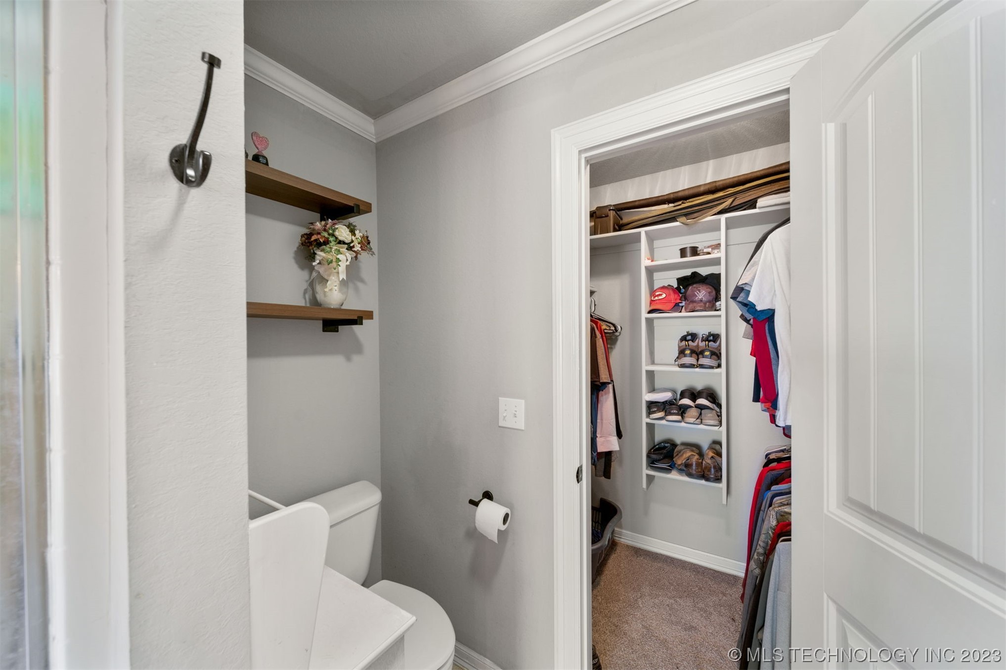 25232 Willow Tree Court