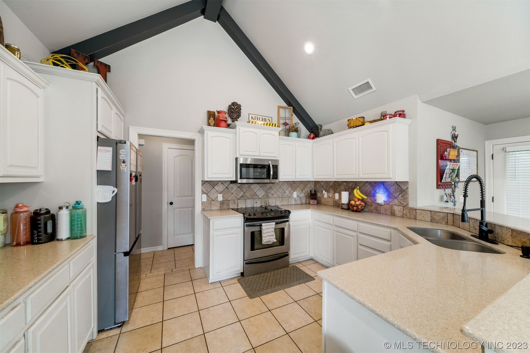 25232 Willow Tree Court