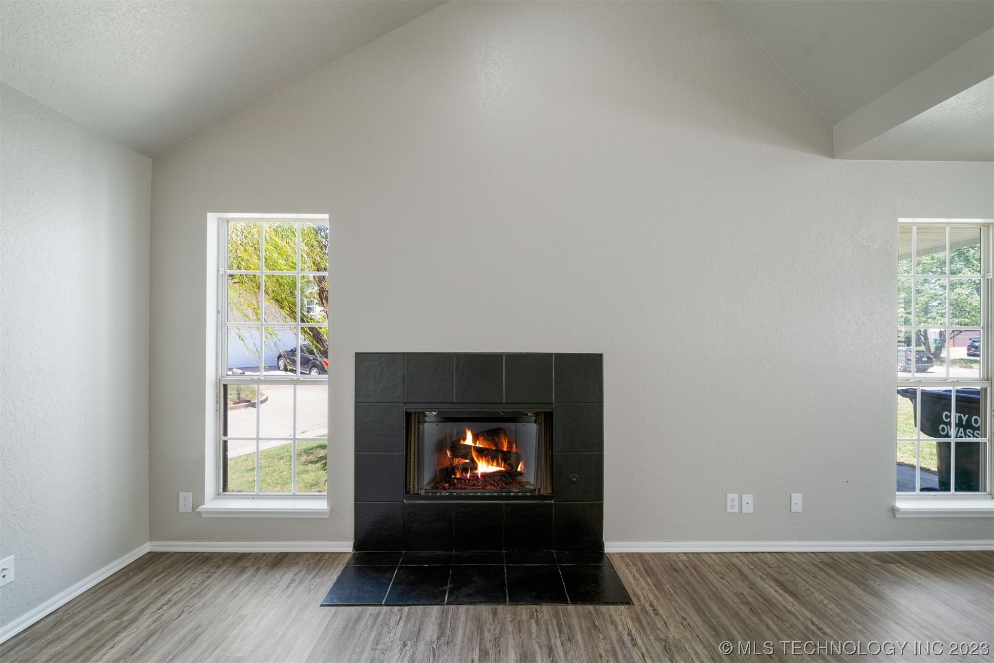 8401 N 116th East Place