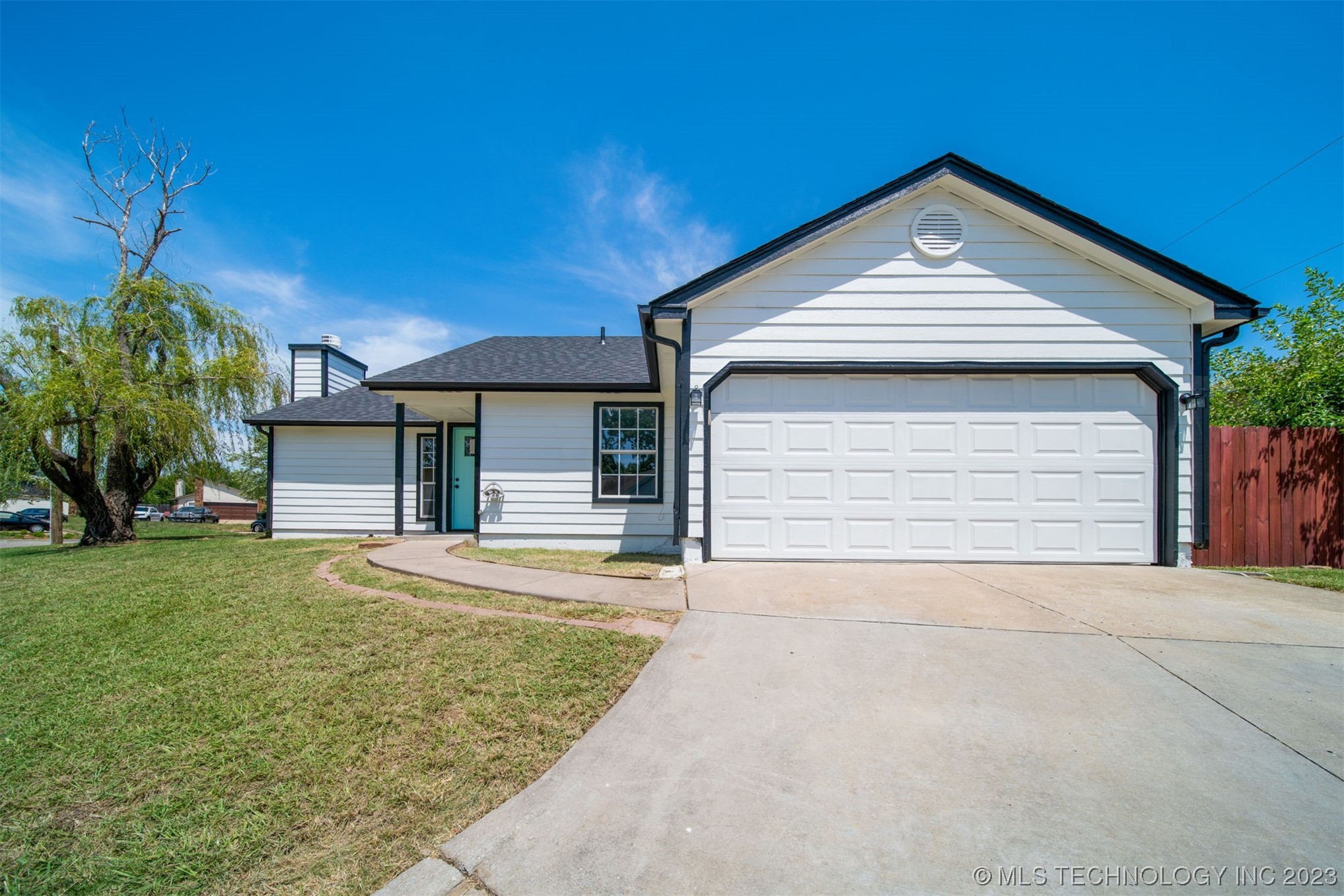 8401 N 116th East Place