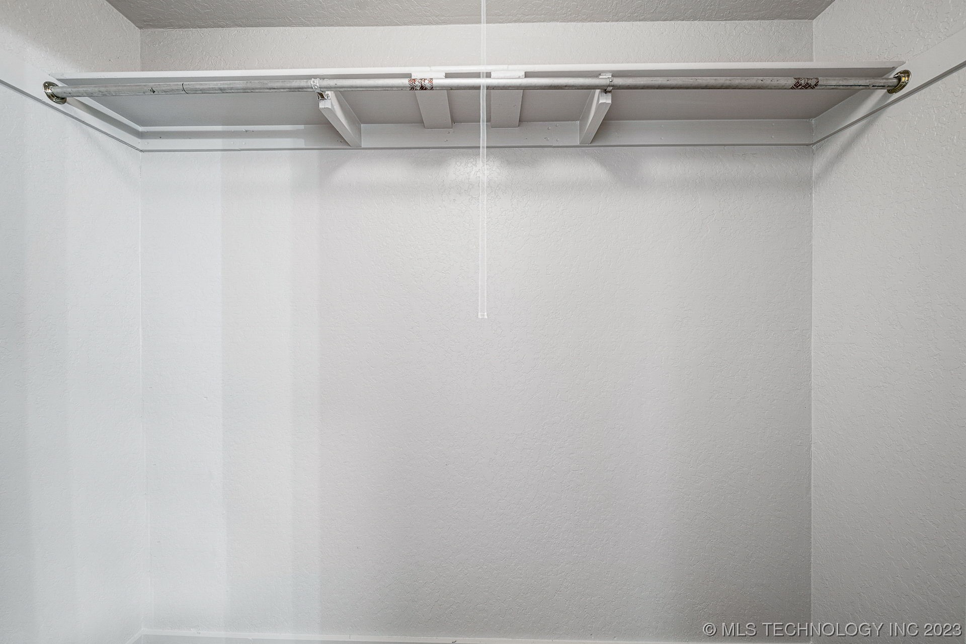 8401 N 116th East Place