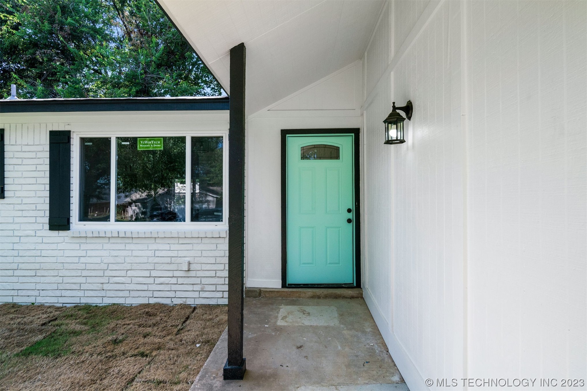 1108 N Hickory Court