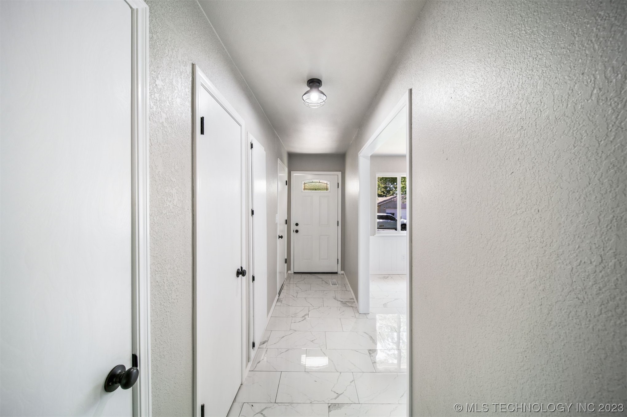 1108 N Hickory Court