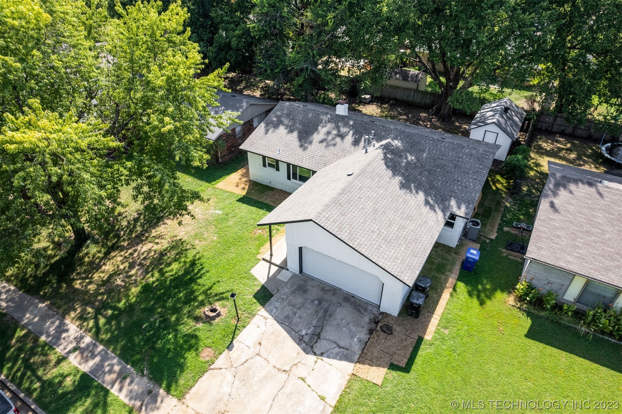 1108 N Hickory Court