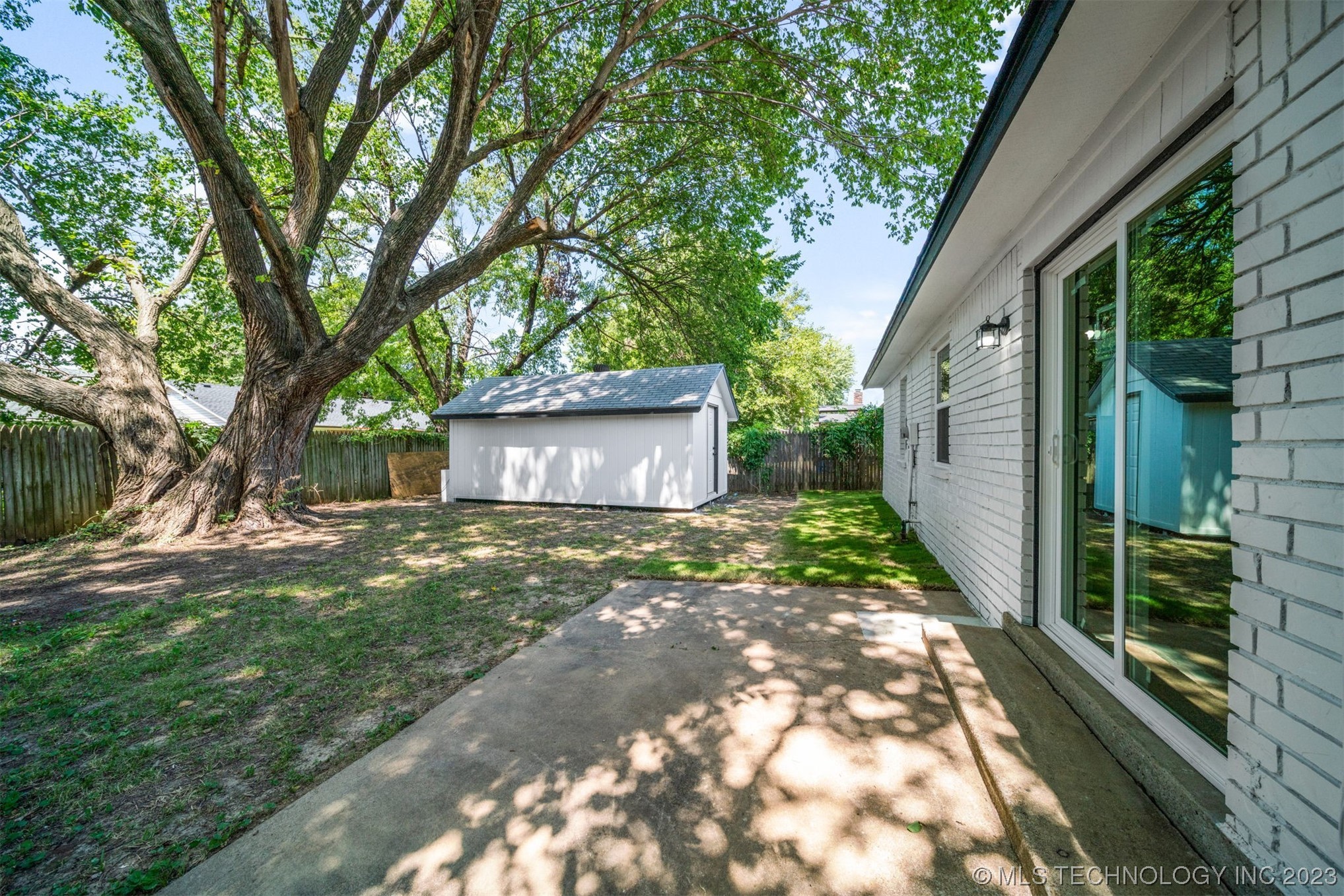 1108 N Hickory Court