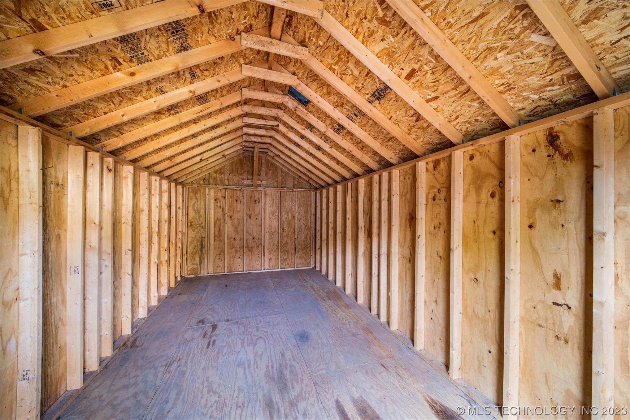 1108 N Hickory Court