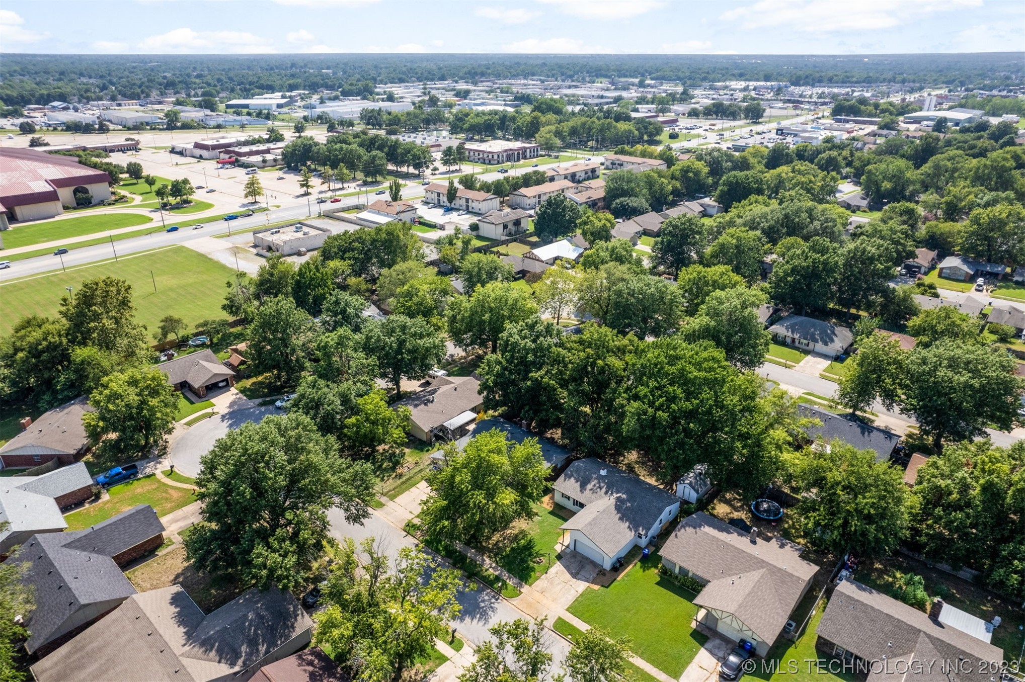 1108 N Hickory Court