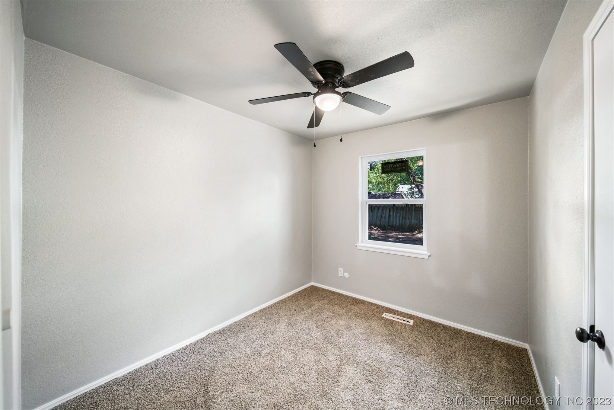 1108 N Hickory Court