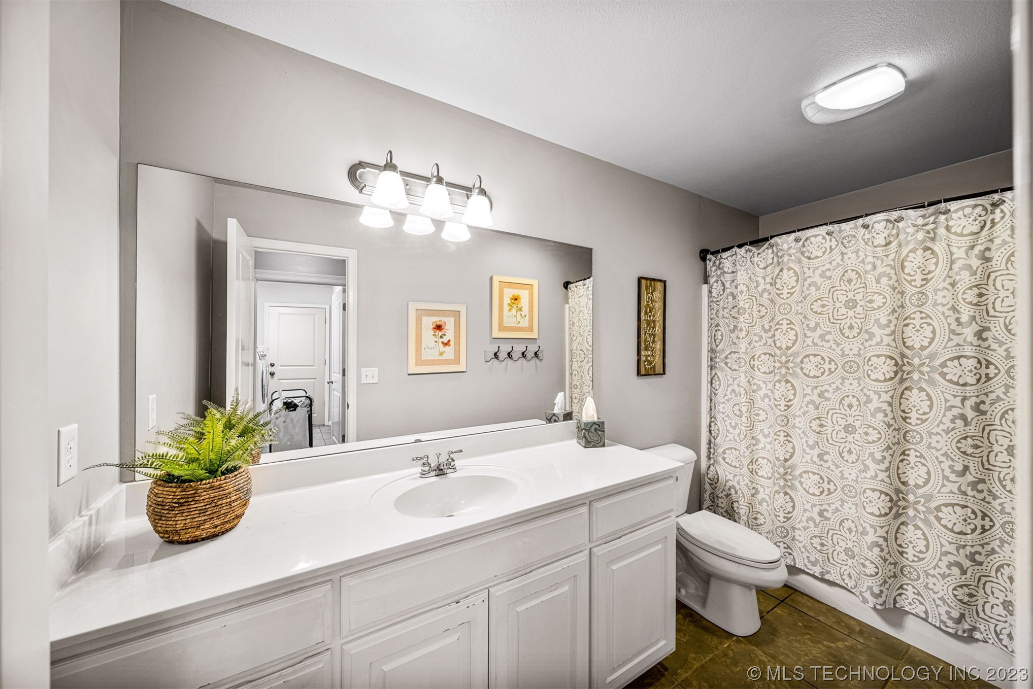 9405 N 105th East Avenue