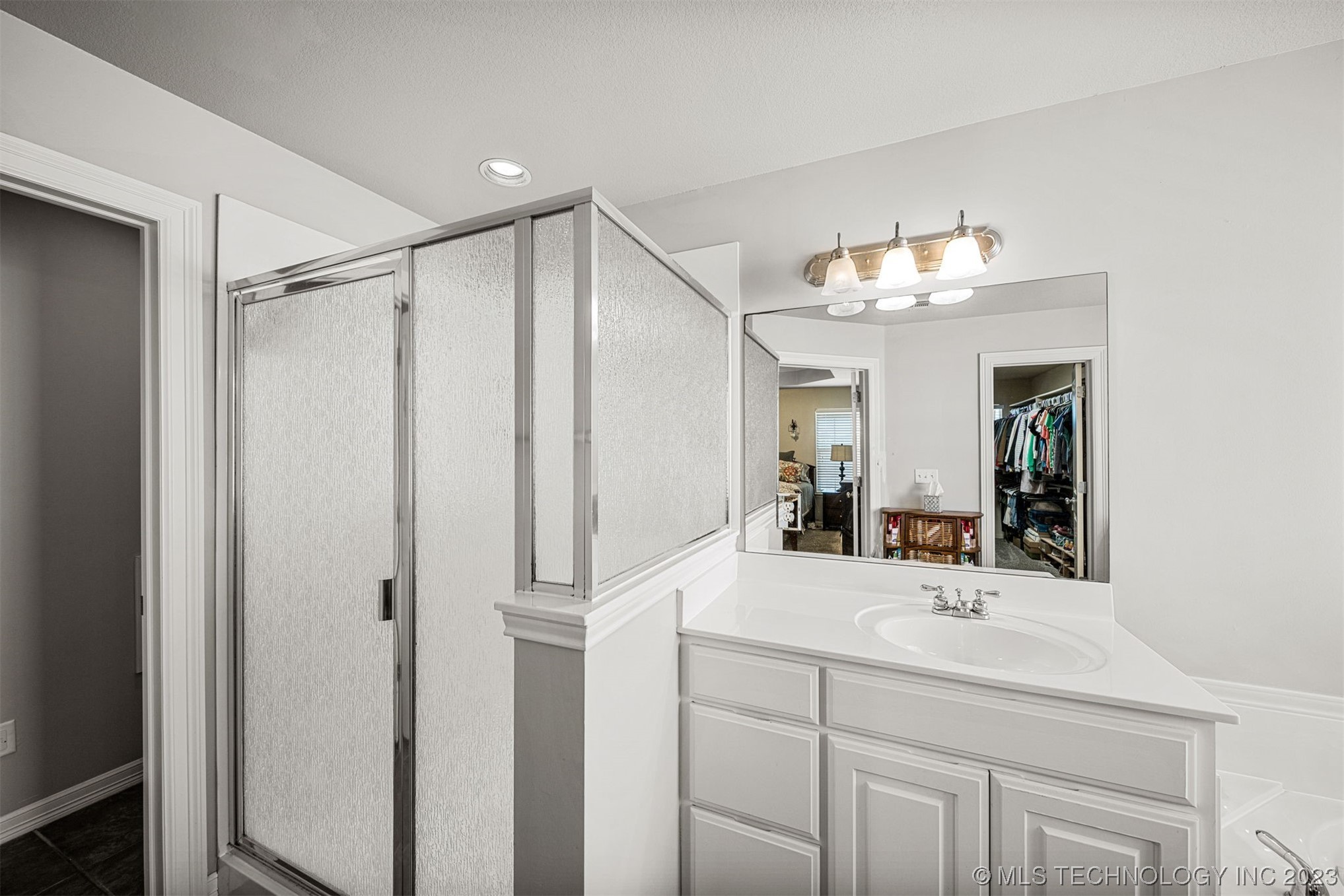 9405 N 105th East Avenue