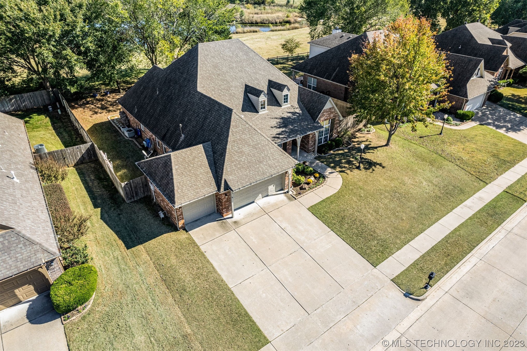 9405 N 105th East Avenue