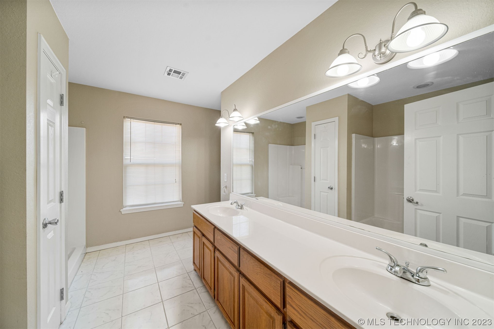 14024 S 261st East Avenue