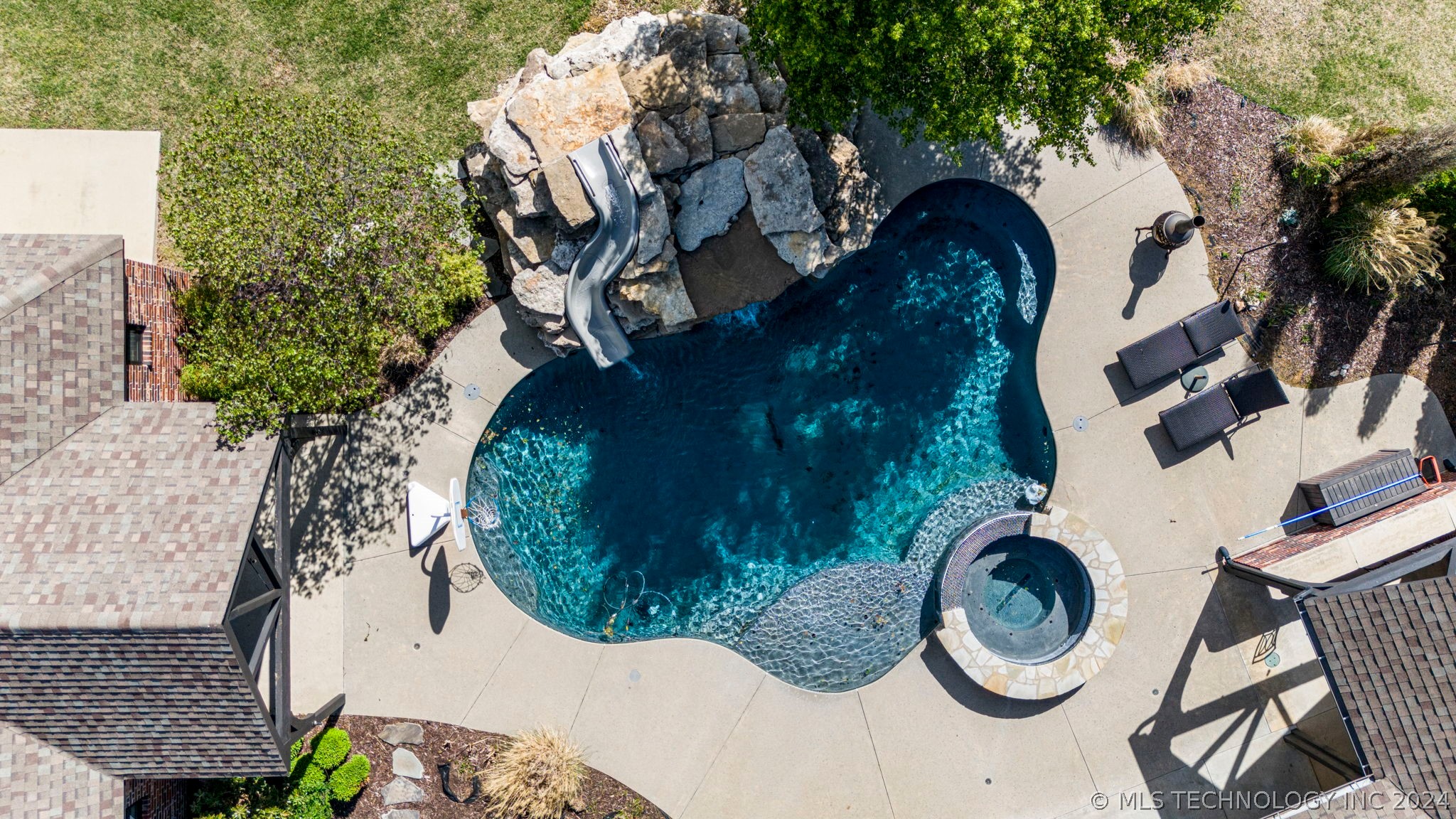 6412 N Twin Creeks Drive