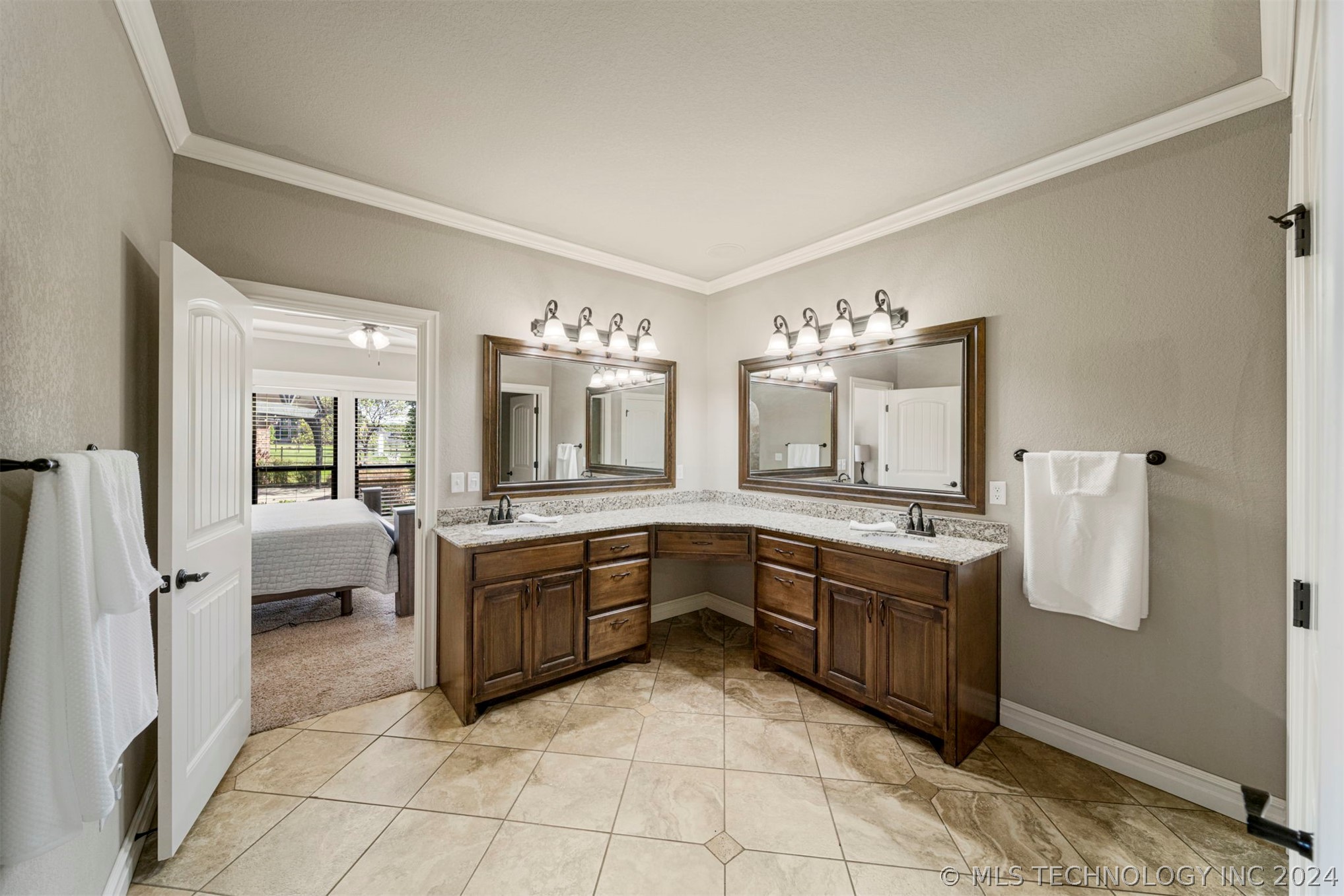 6412 N Twin Creeks Drive