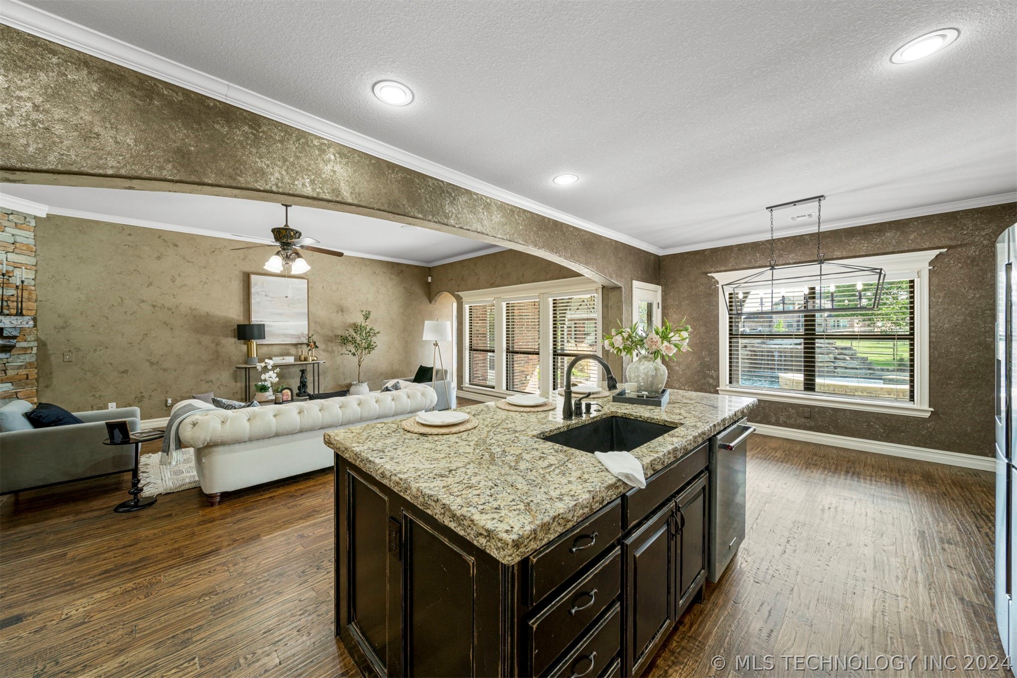 6412 N Twin Creeks Drive