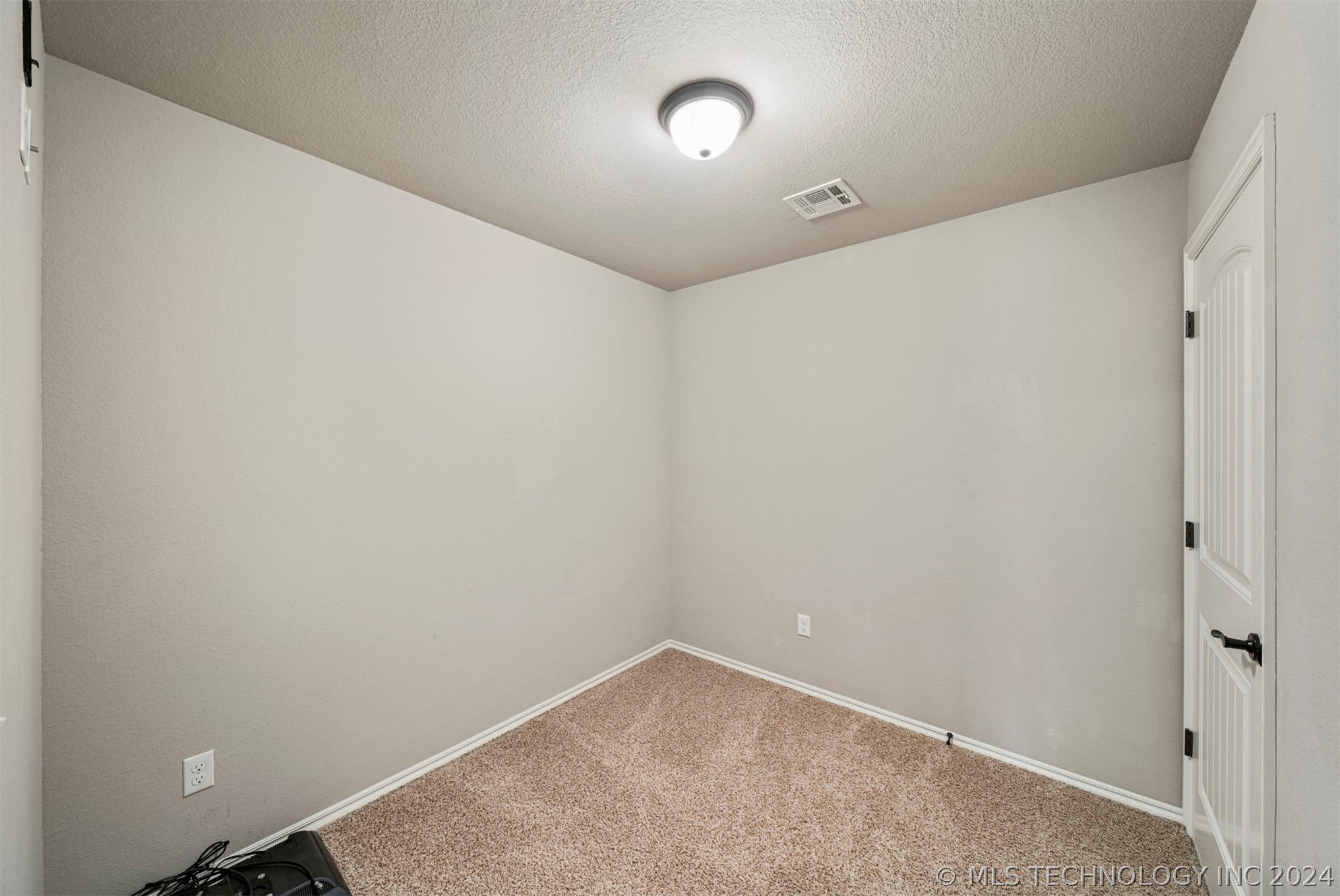6412 N Twin Creeks Drive