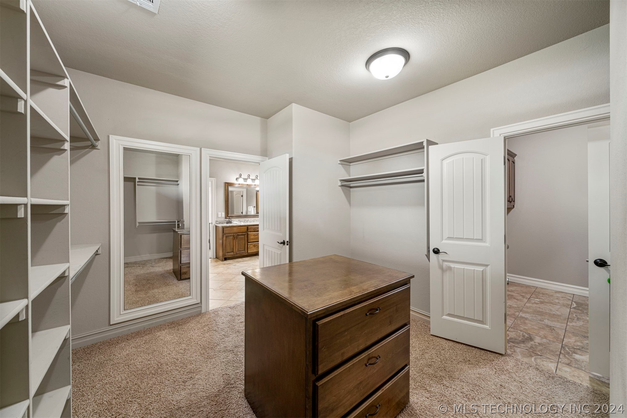 6412 N Twin Creeks Drive
