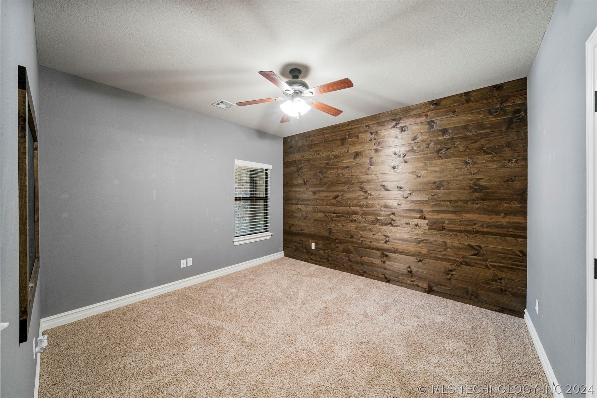 6412 N Twin Creeks Drive