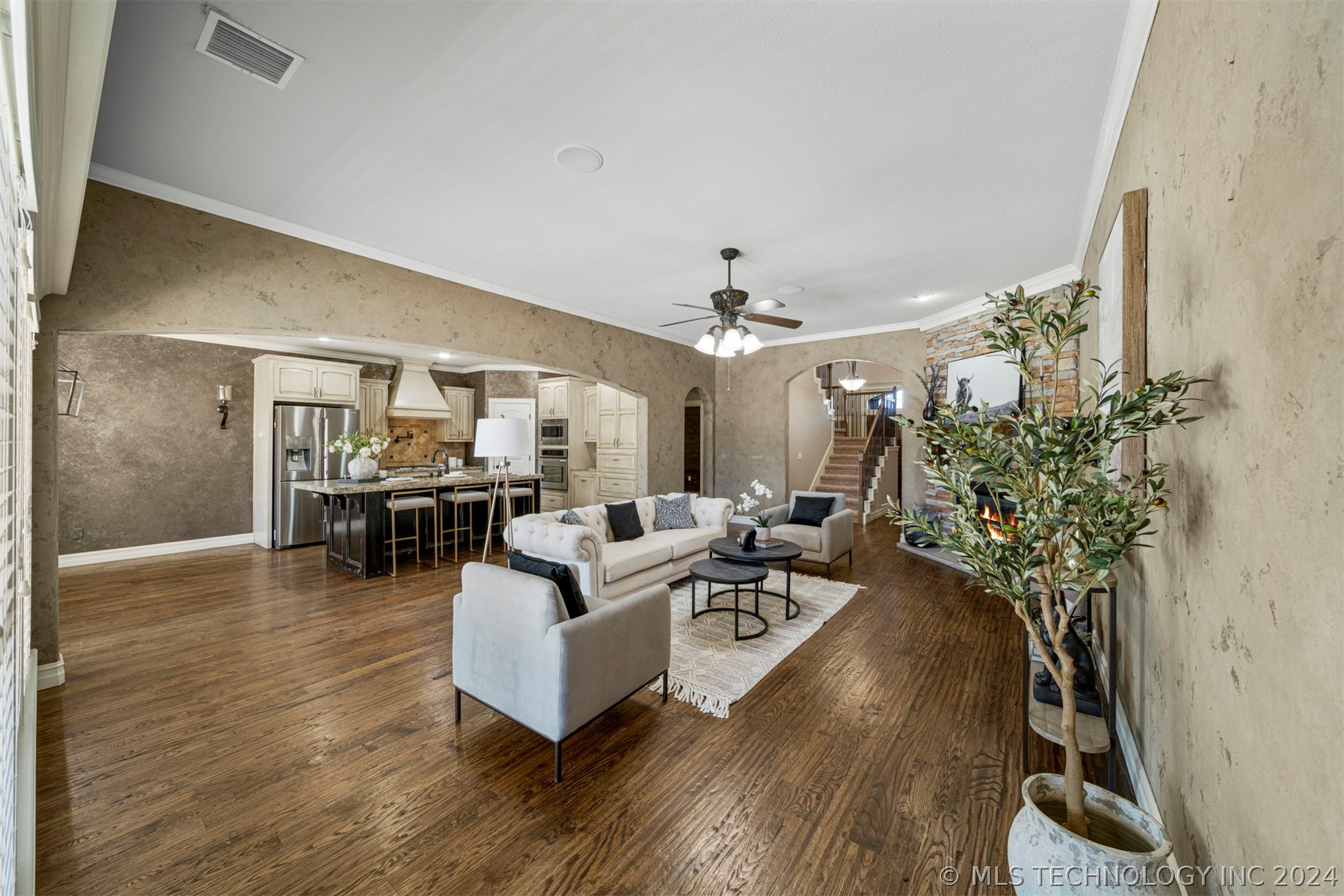 6412 N Twin Creeks Drive