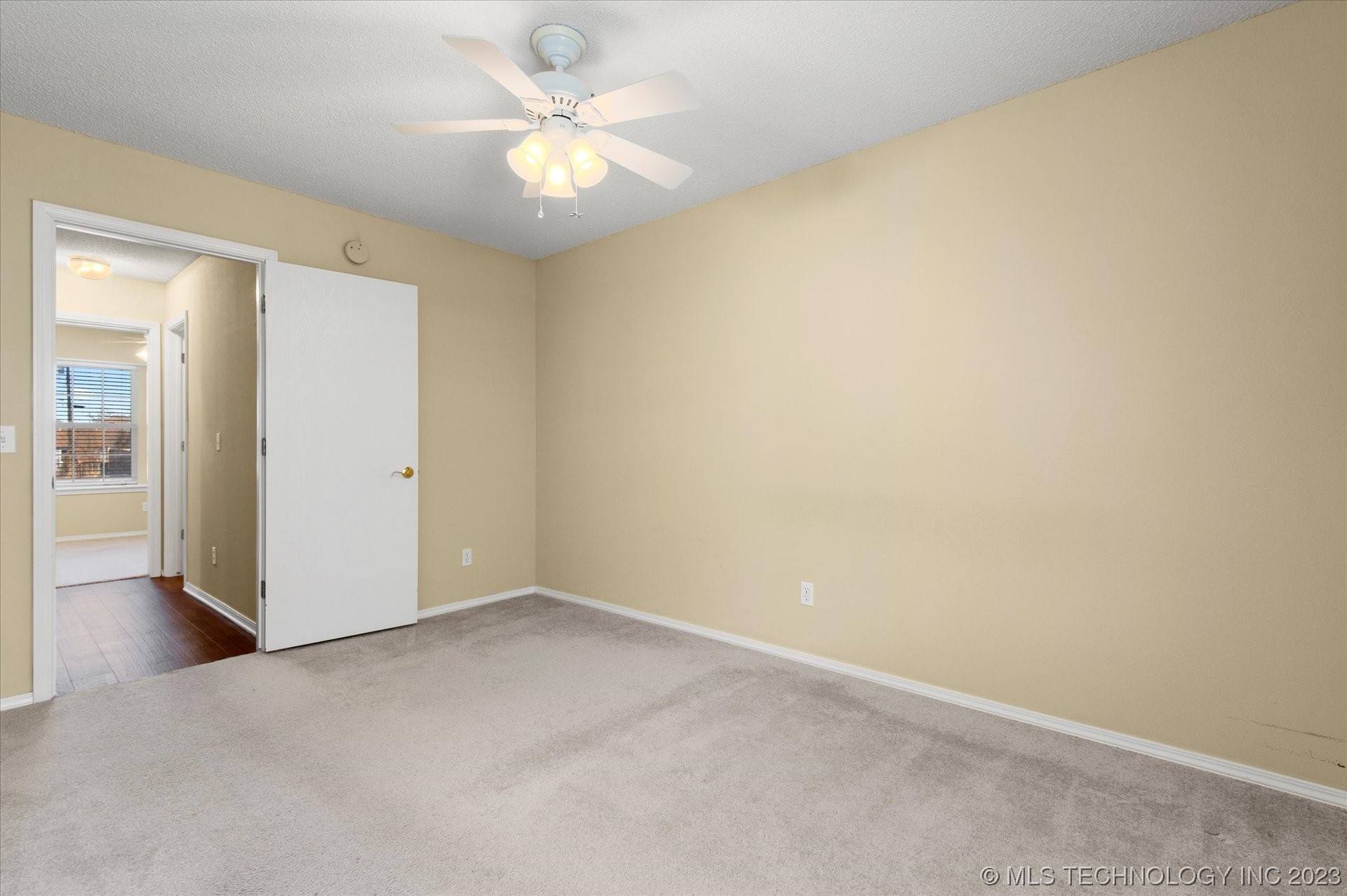 524 NE Elmhurst Avenue