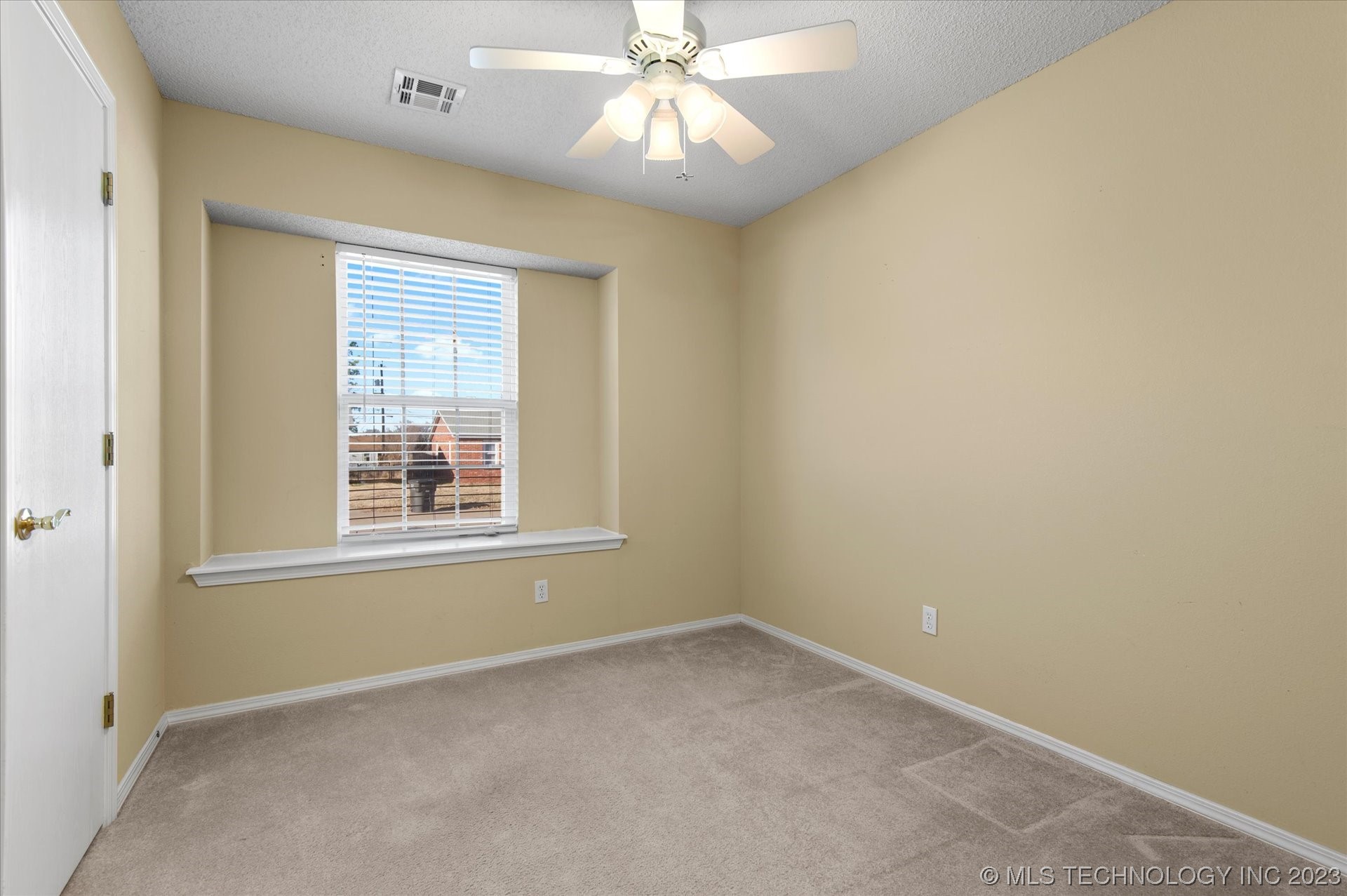 524 NE Elmhurst Avenue