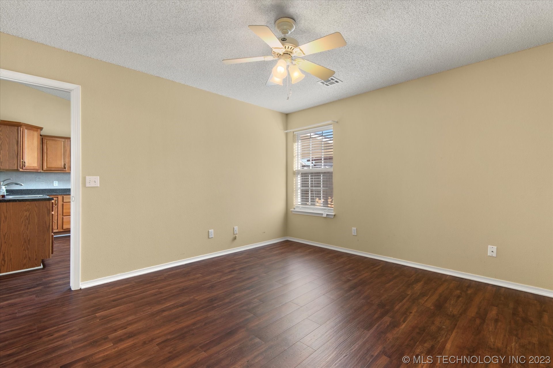 524 NE Elmhurst Avenue