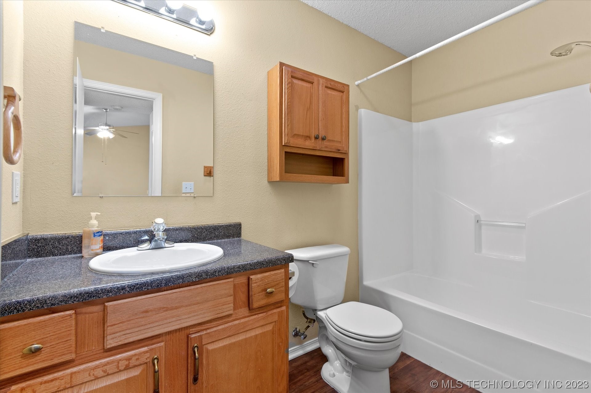 524 NE Elmhurst Avenue