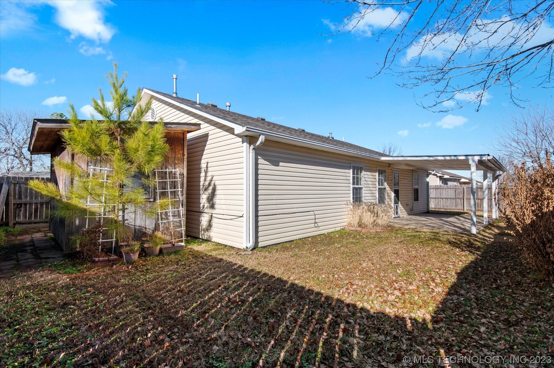 524 NE Elmhurst Avenue