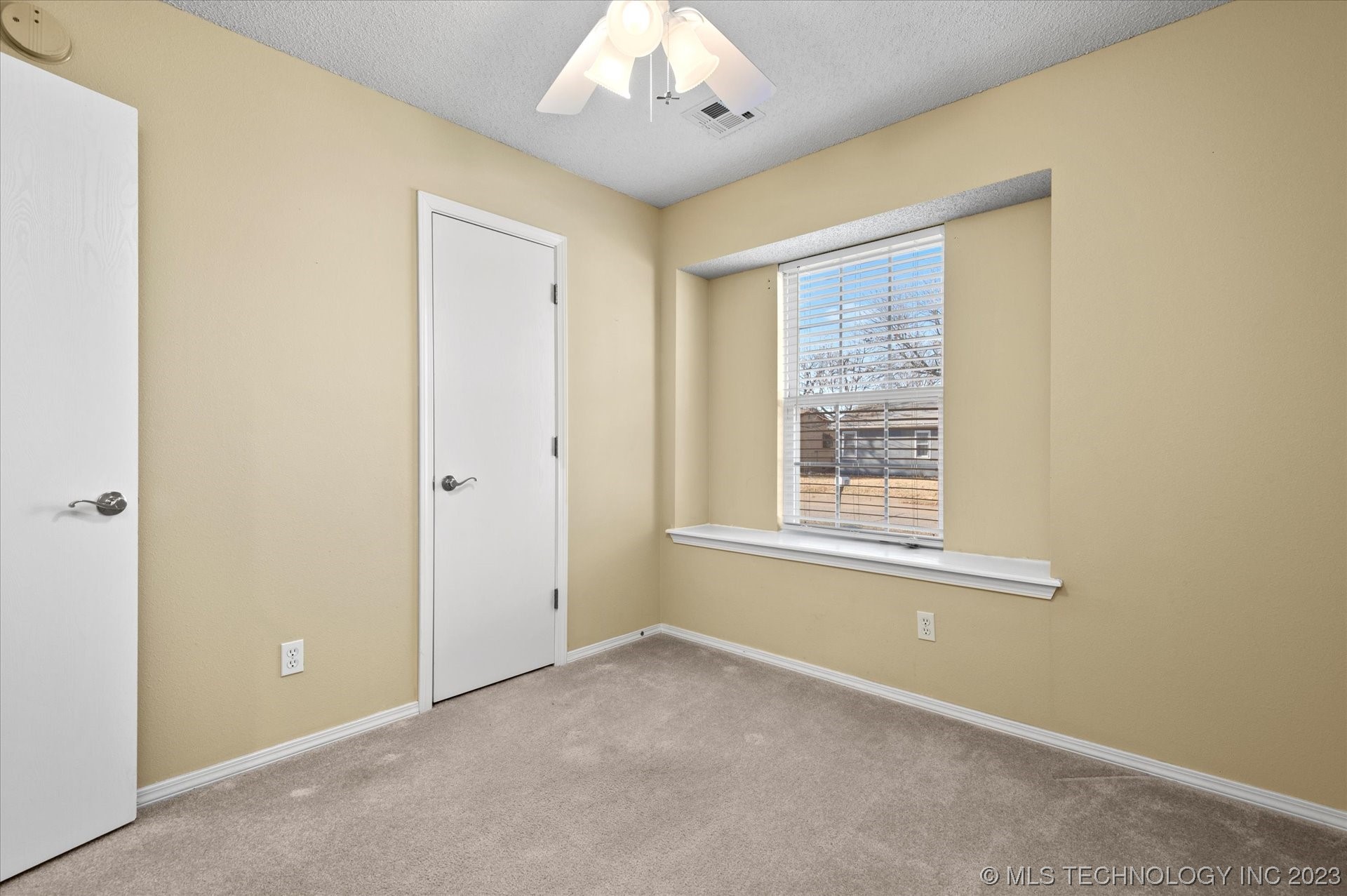 524 NE Elmhurst Avenue