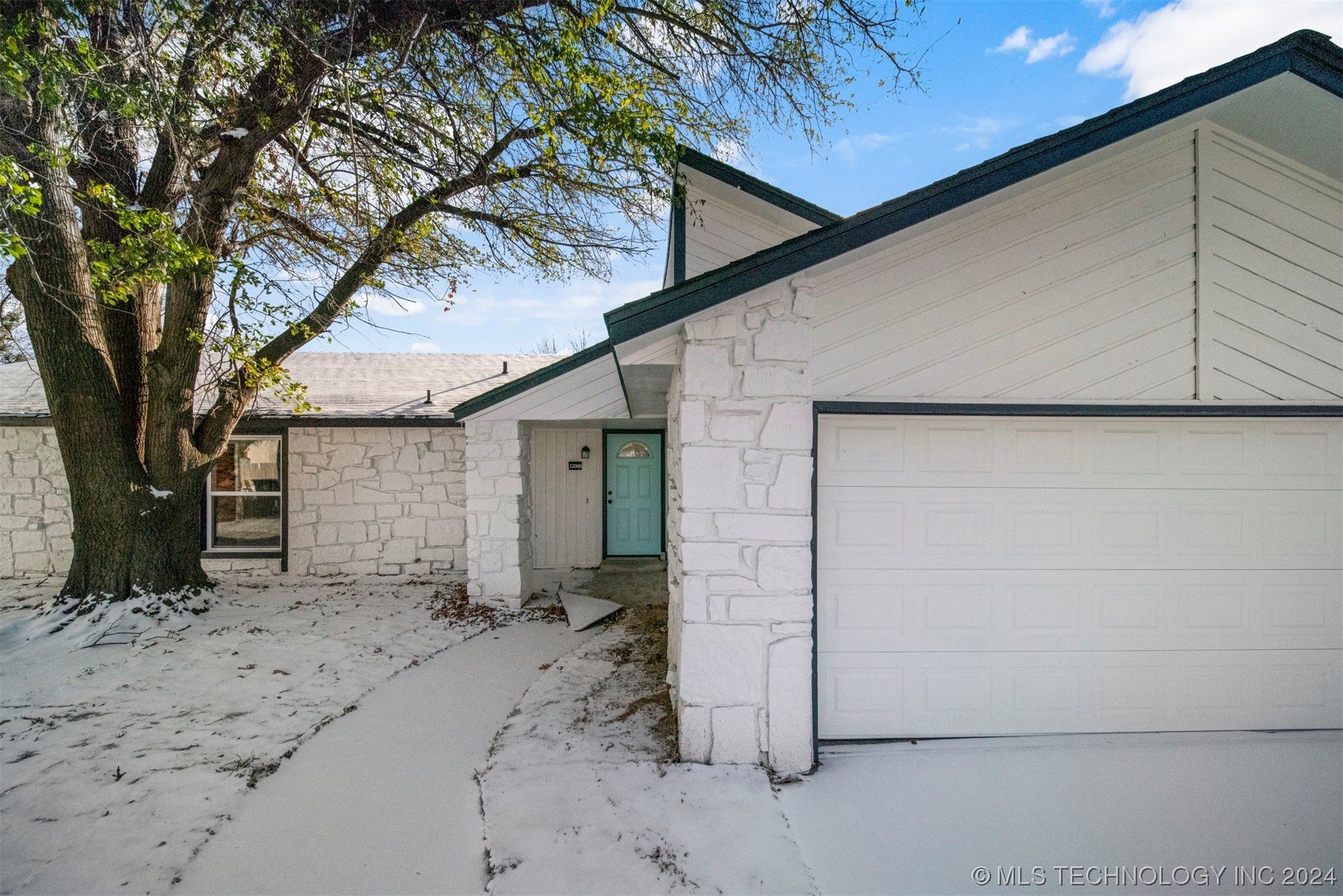 12008 E 88th Place N