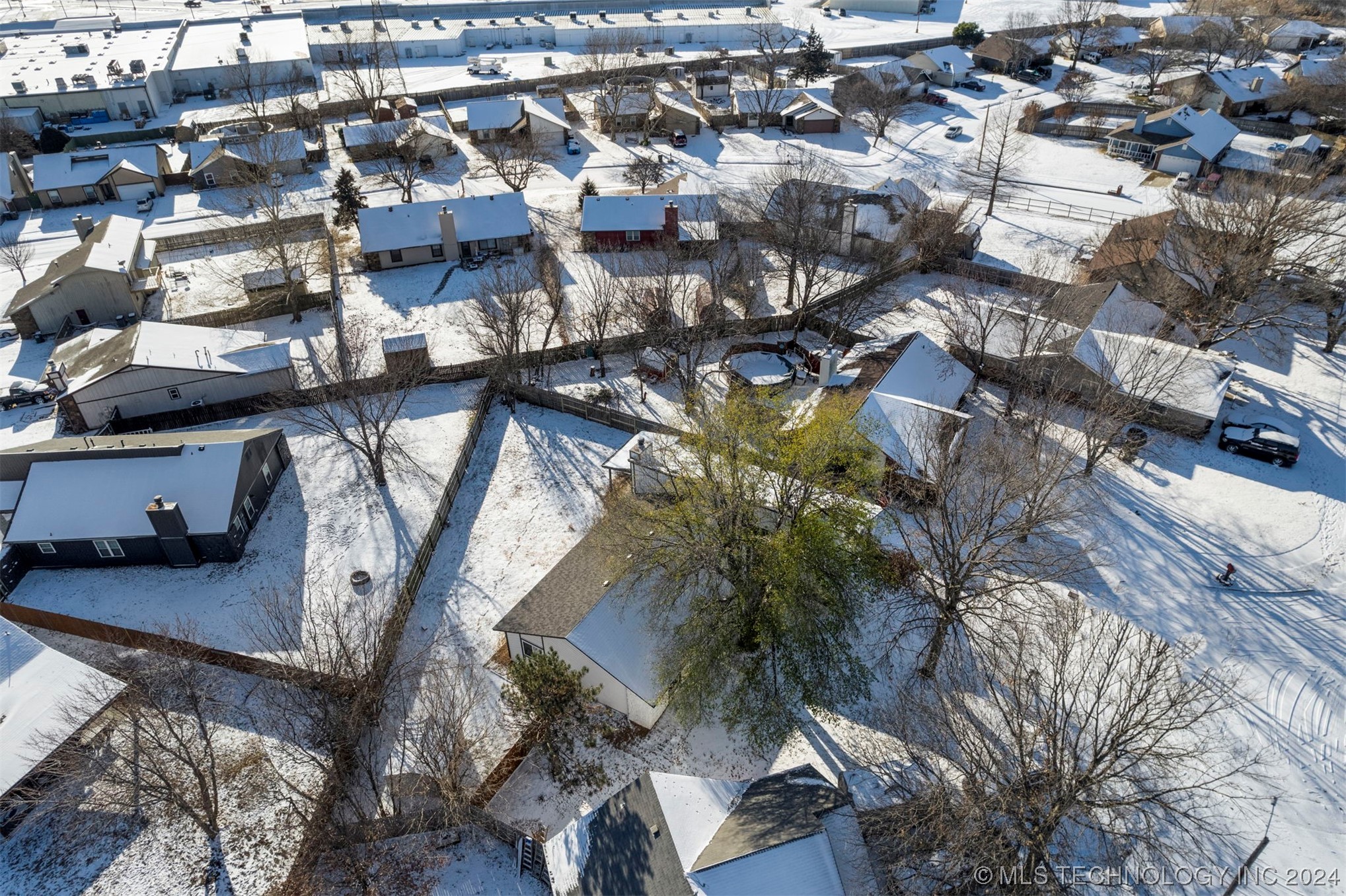 12008 E 88th Place N