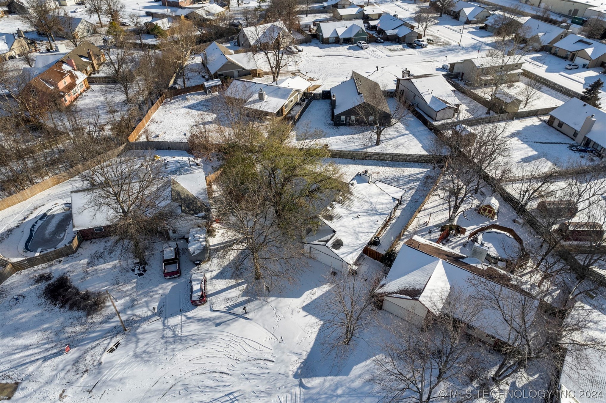 12008 E 88th Place N