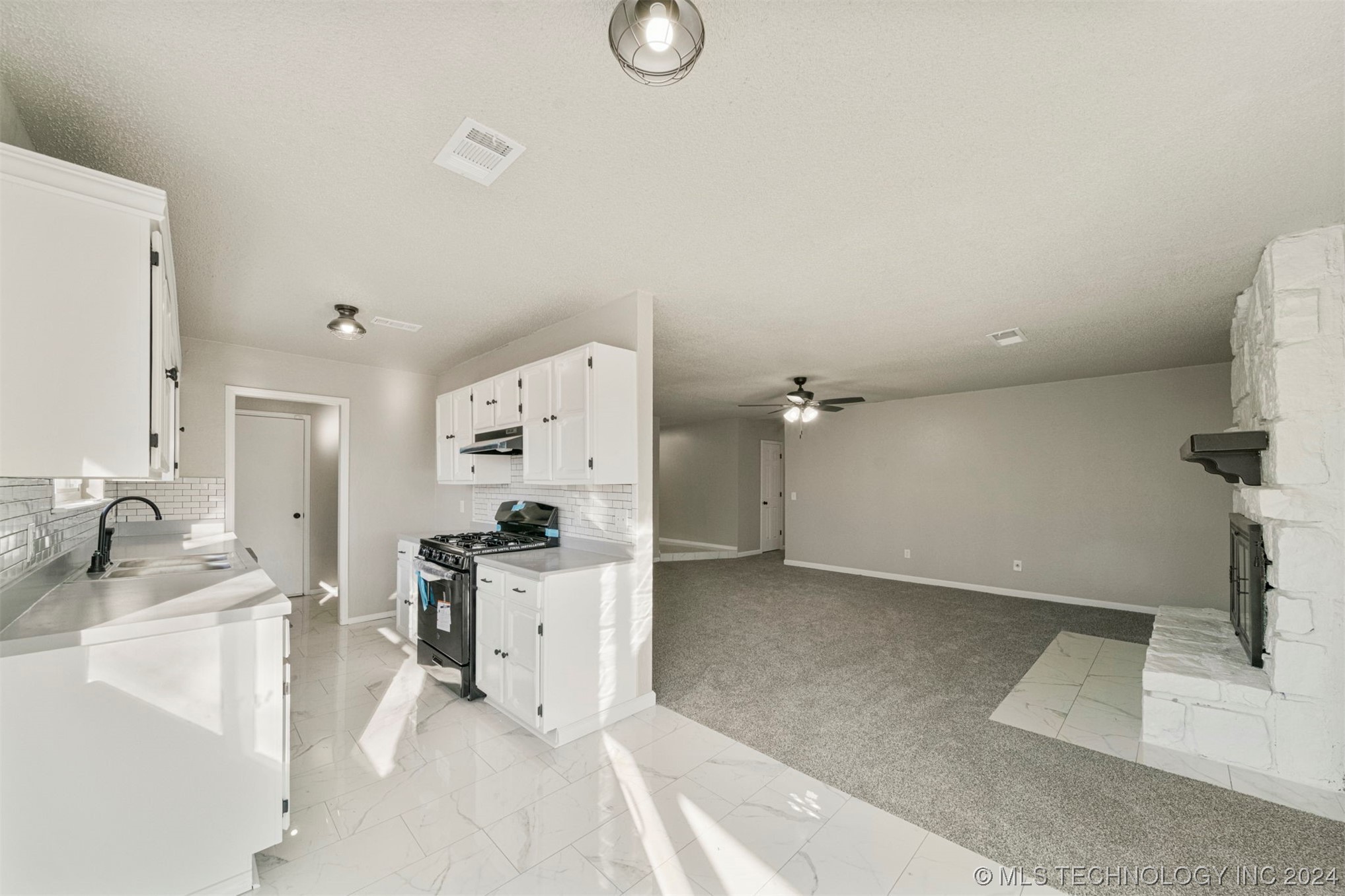 12008 E 88th Place N