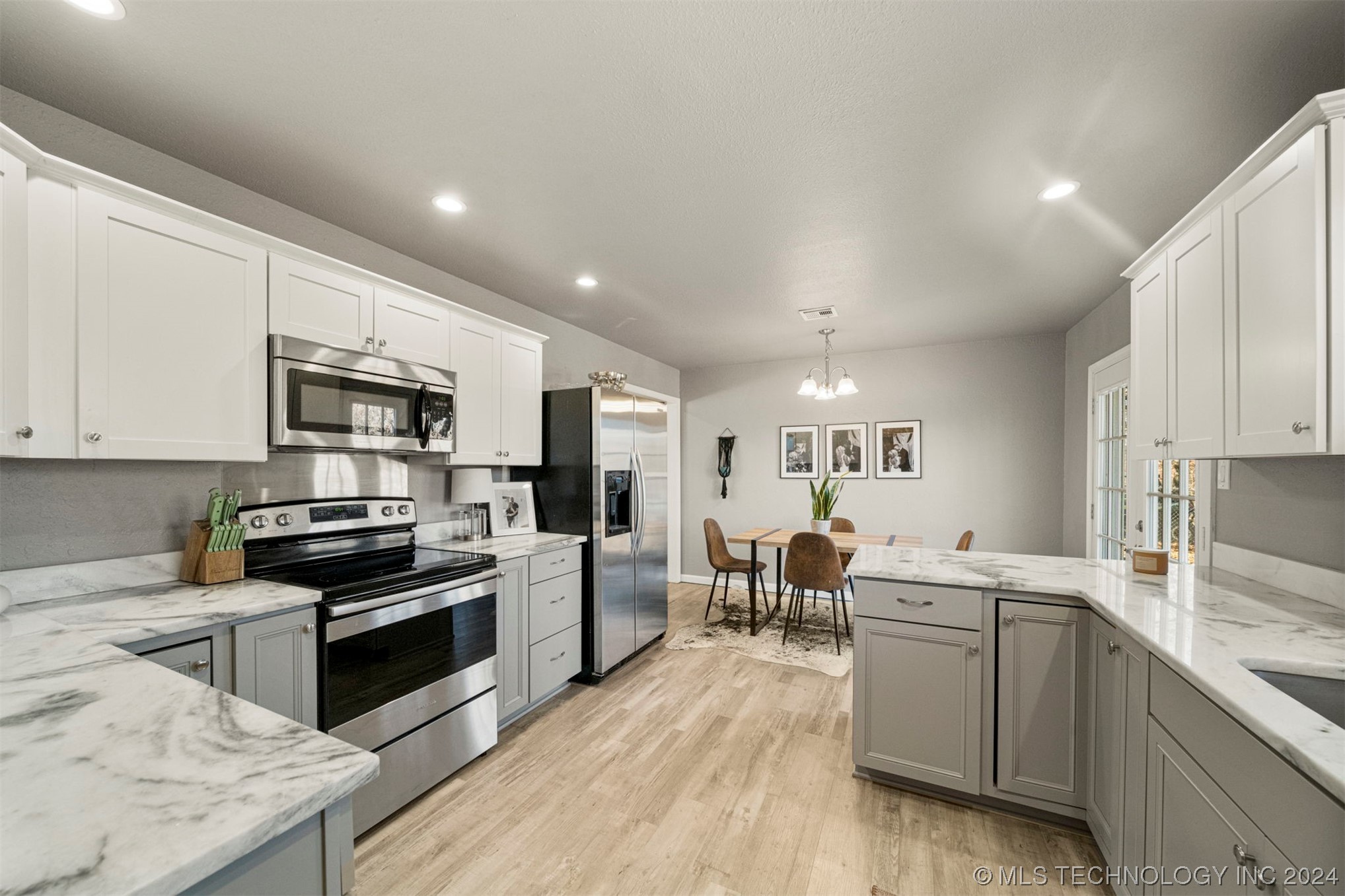 16068 N 103rd West Avenue