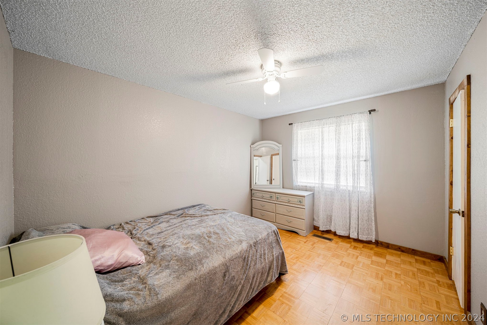 2100 W Delmar Street