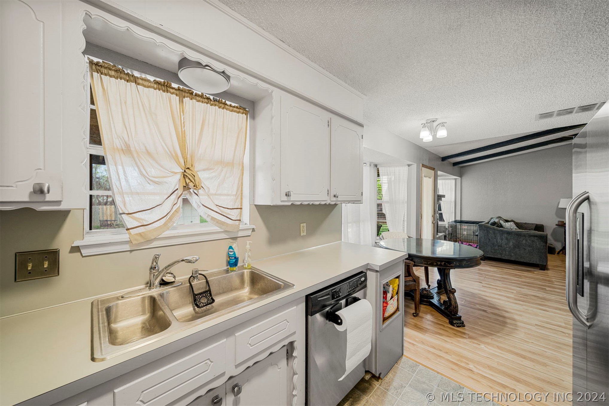 2100 W Delmar Street