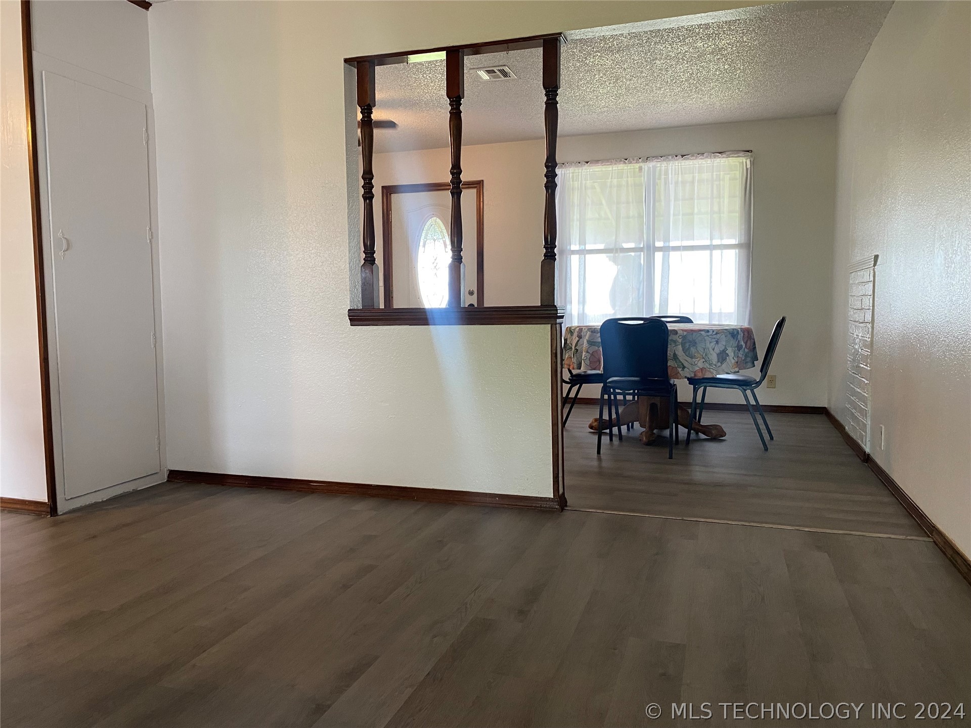437658 E Highway 60
