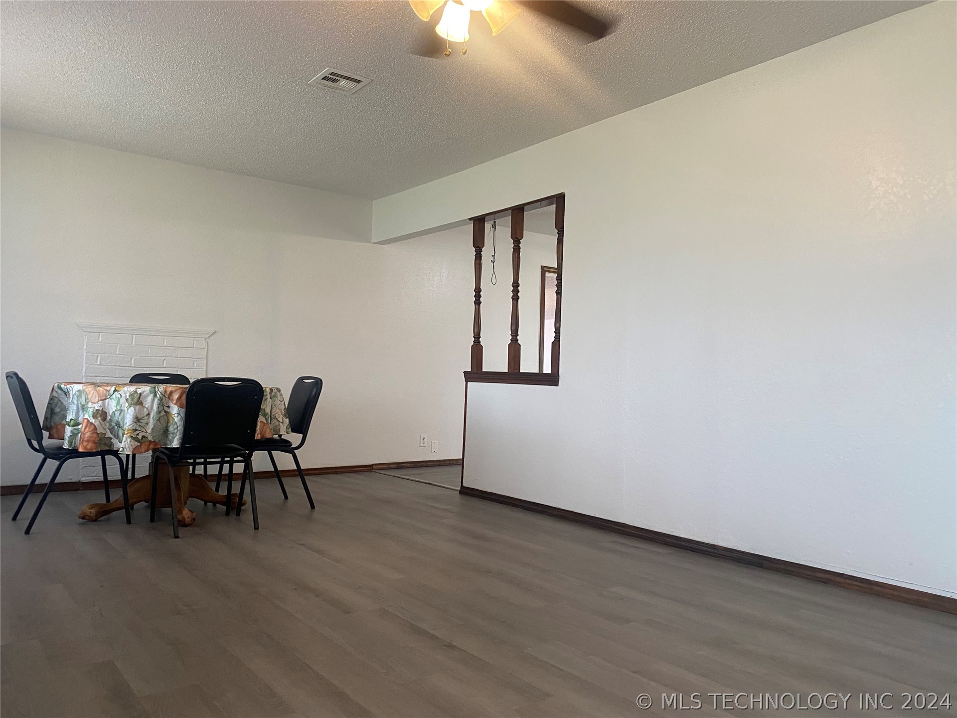 437658 E Highway 60