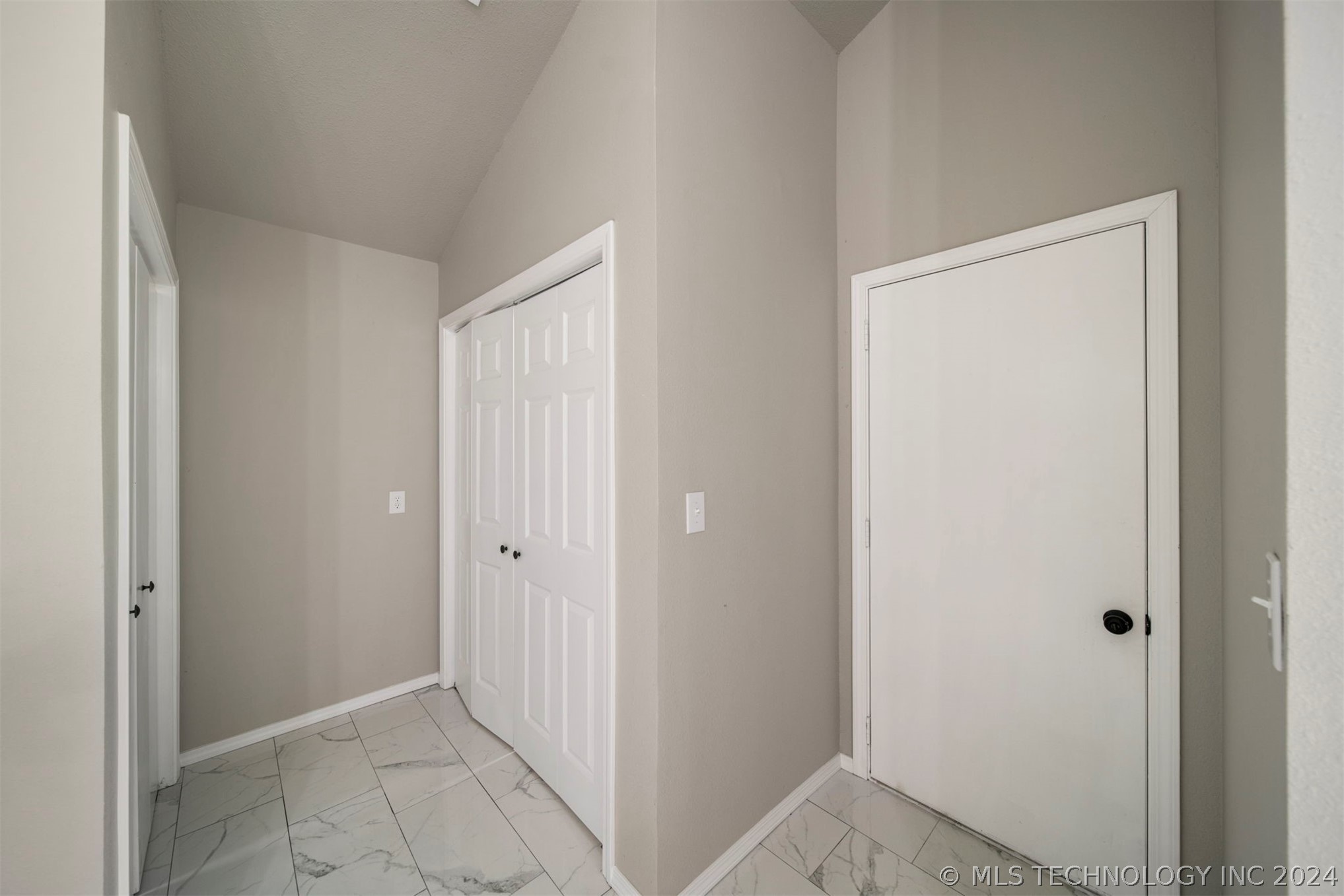 2320 Quail Run Drive