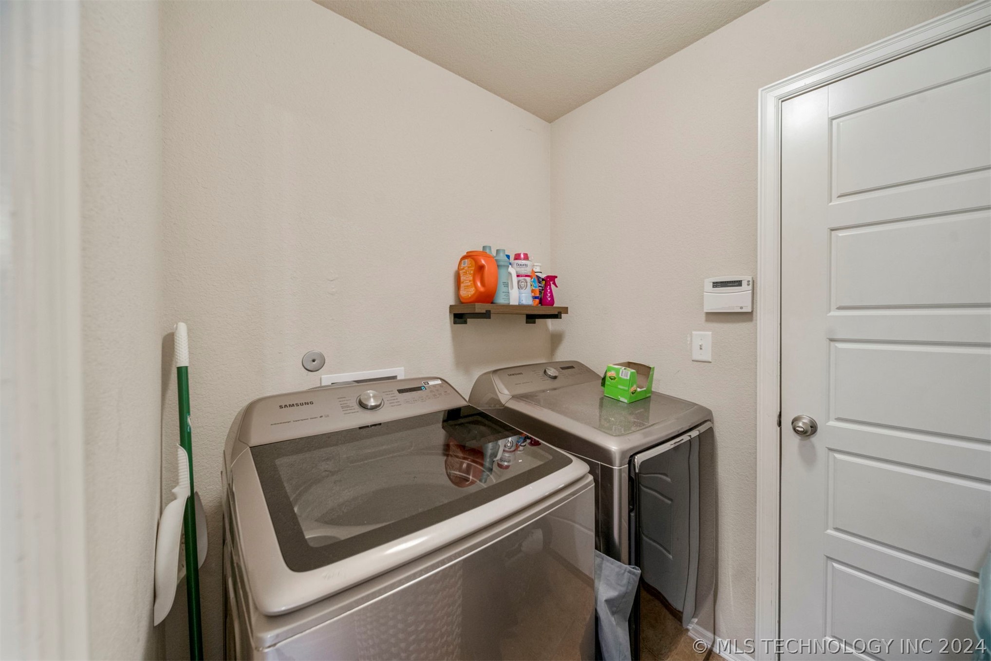 5646 S 377th West Avenue