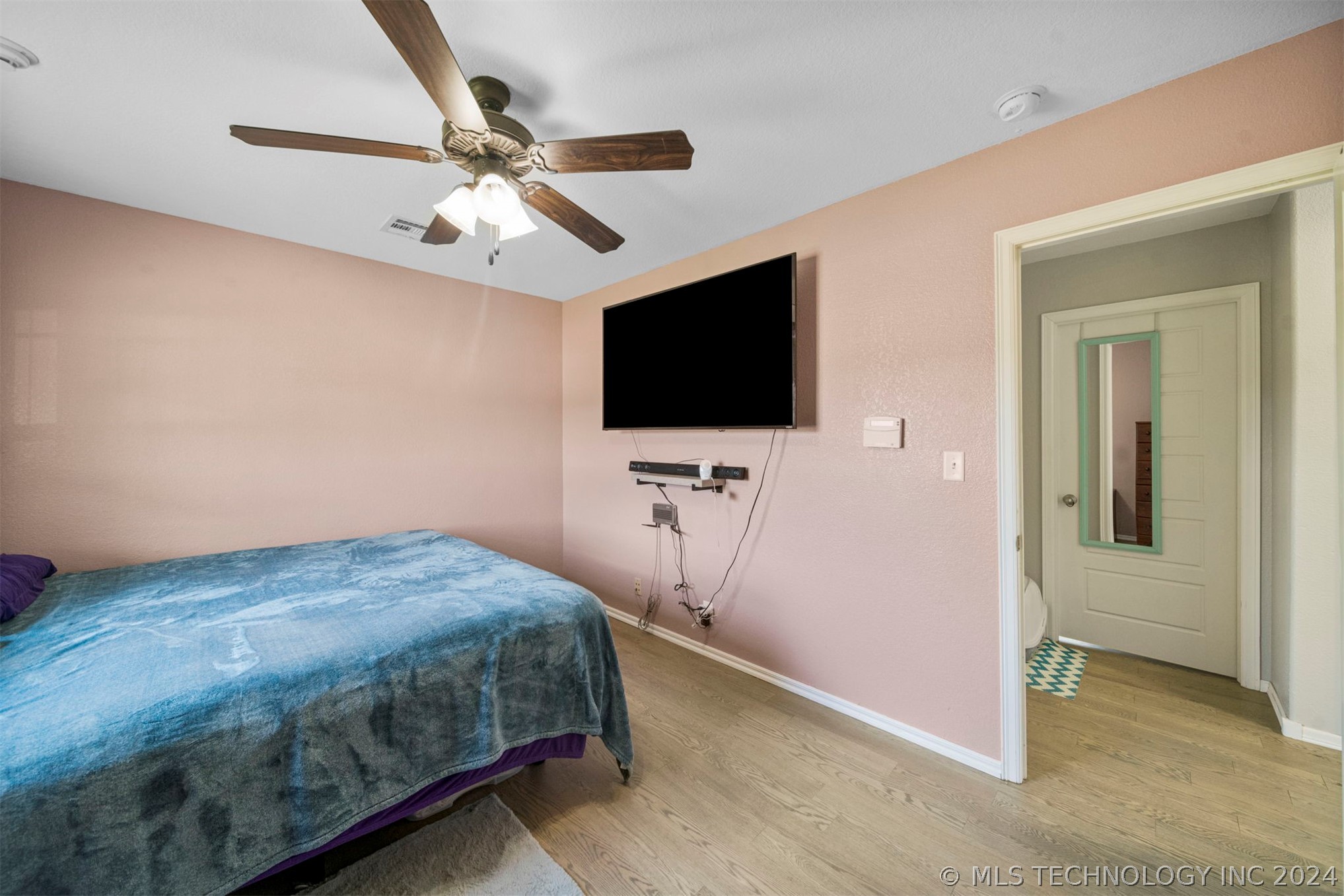 5646 S 377th West Avenue