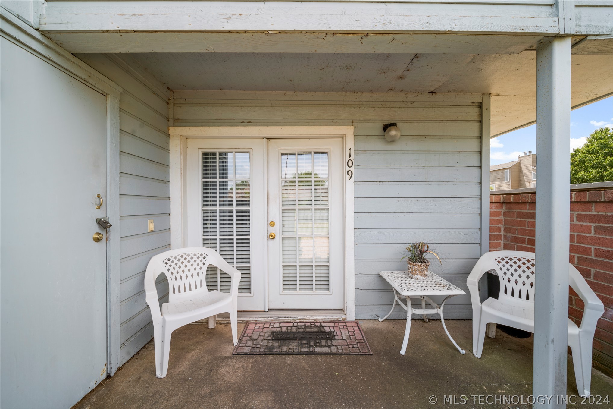 1802 E 66th Place FA109