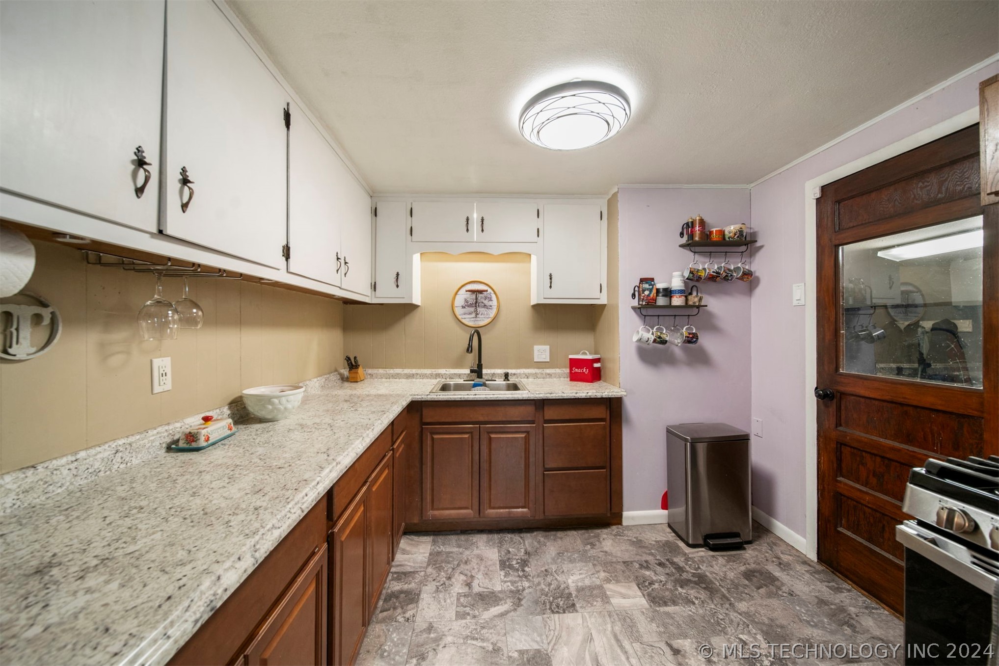 111 W Church Avenue