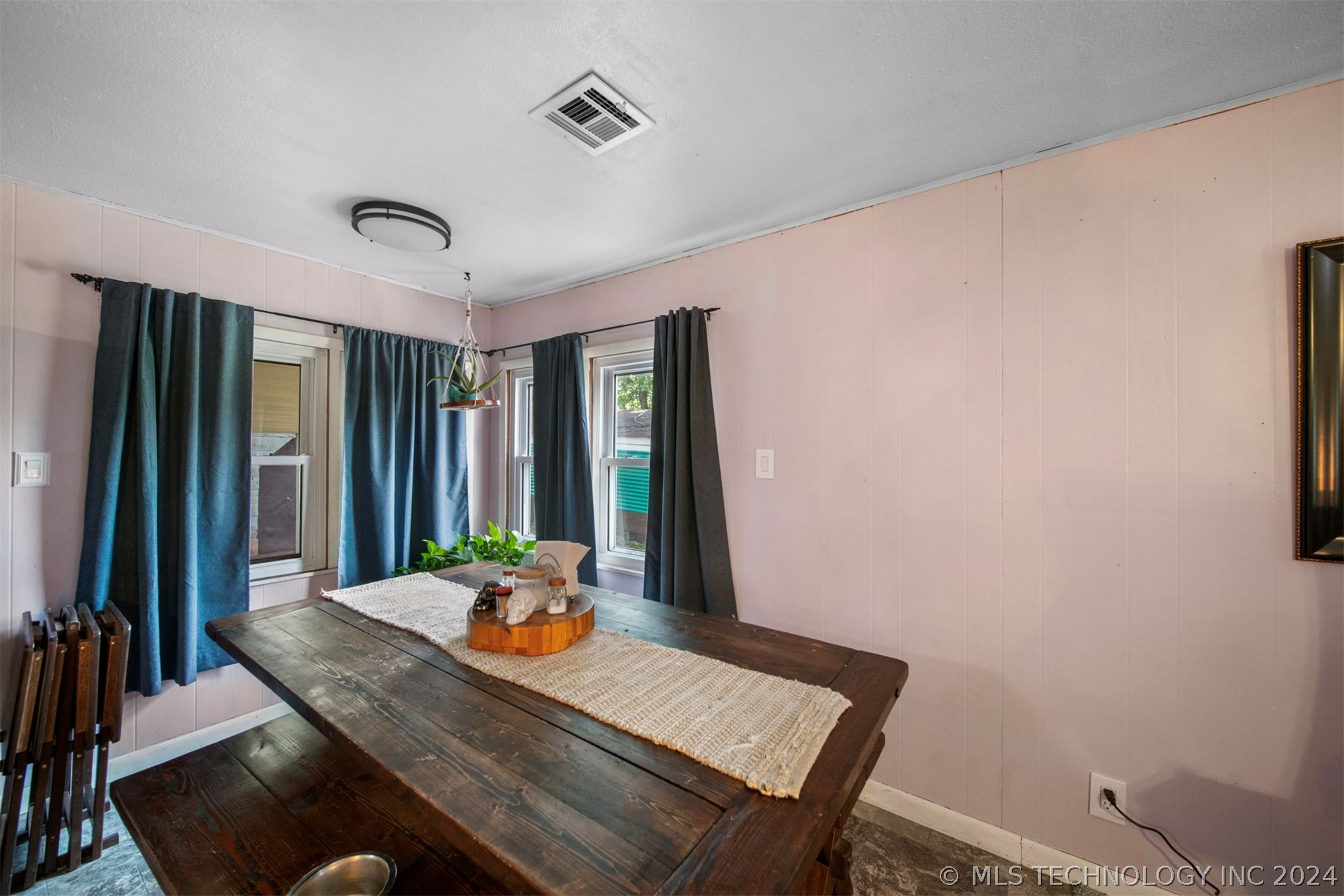 111 W Church Avenue